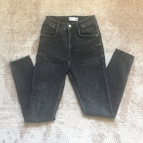 Zara Super High-Rise Fit Skinny Jeans